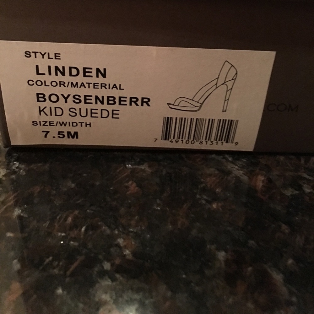 BCBG MAXAZRIA Linden High Heel Shoes - Picture 5 of 7